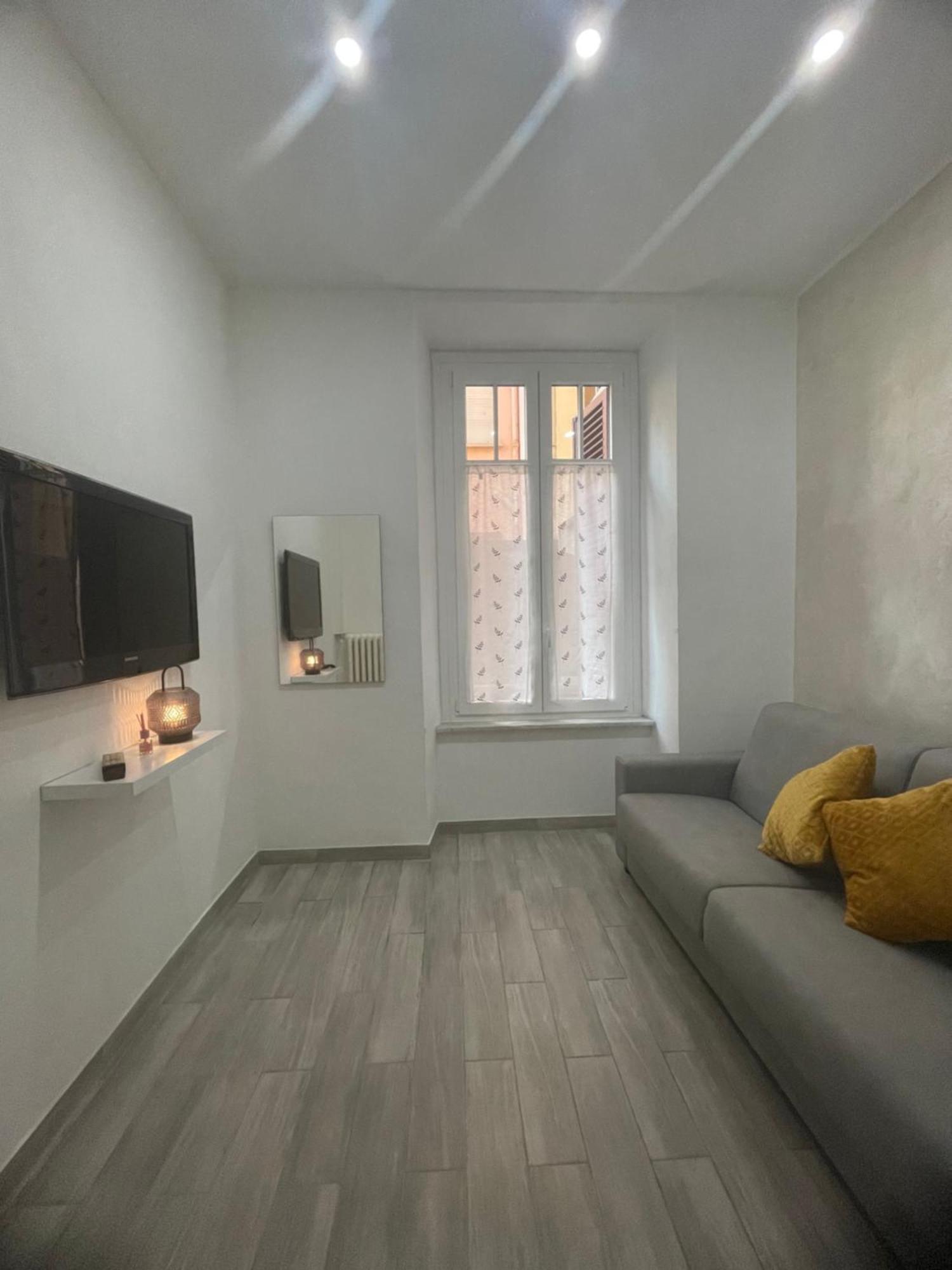 شقة La Casa Nel Viale آستي المظهر الخارجي الصورة